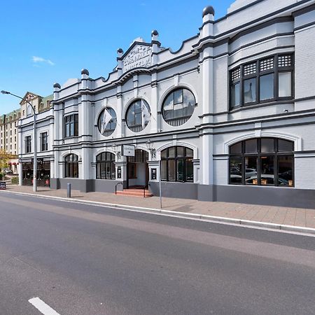 The Cornwall Historic Hotel Launceston Exterior photo