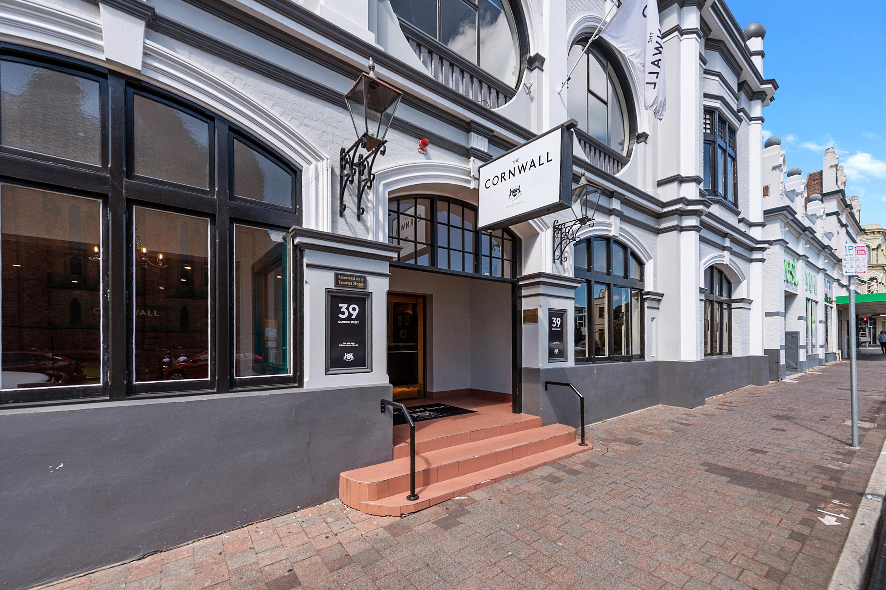 The Cornwall Historic Hotel Launceston Exterior photo