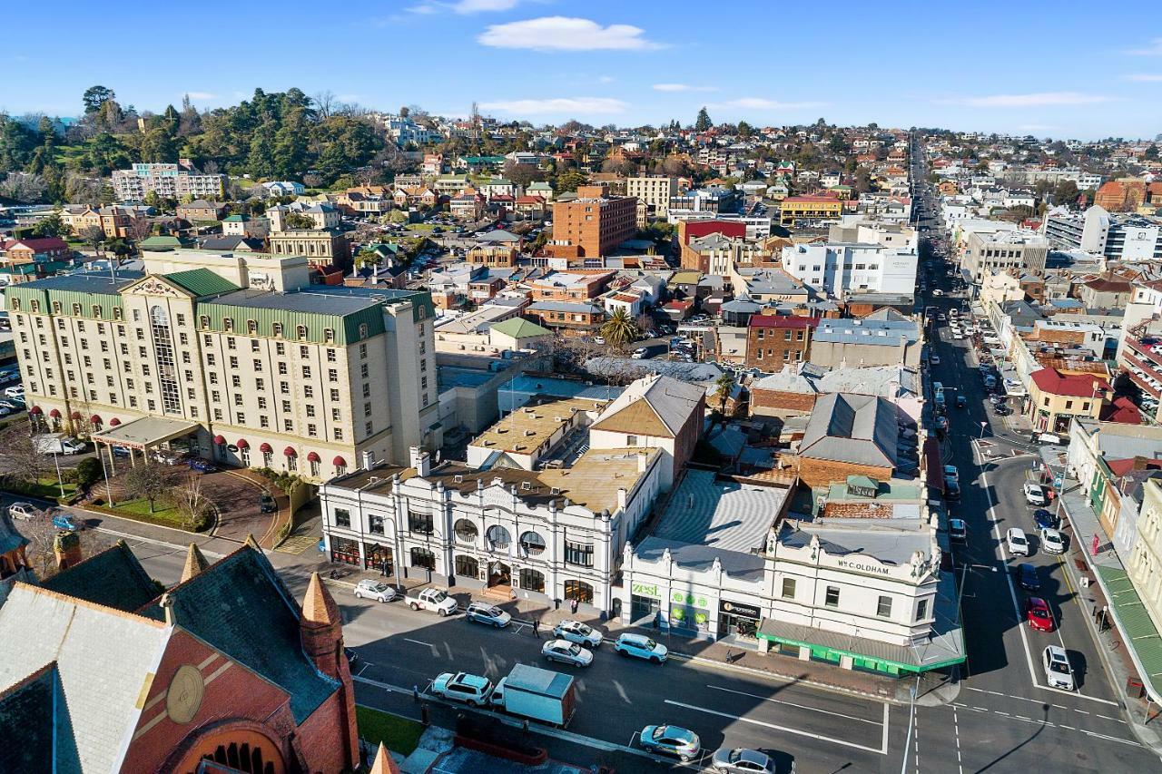The Cornwall Historic Hotel Launceston Exterior photo